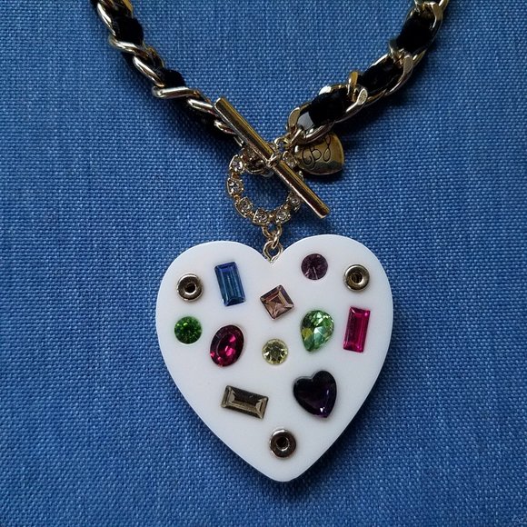 Betsey Johnson Love Necklace 2025